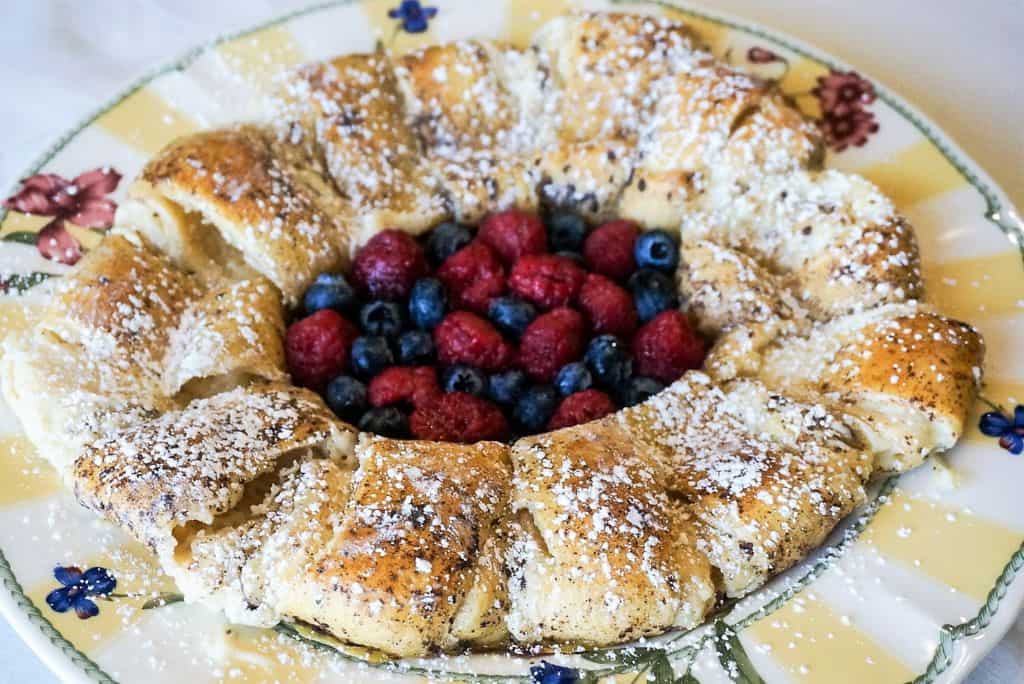Stuffed French Toast Breakfast Ring