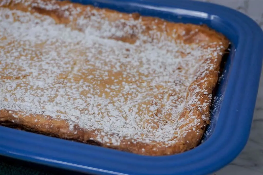 Gooey Butter cake with Powdered sugar