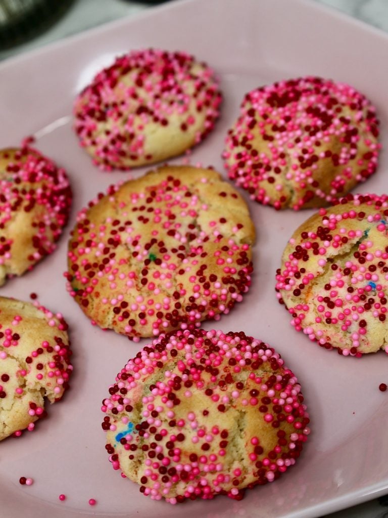 Funfetti Cheesecake Valentine's Day Cookies