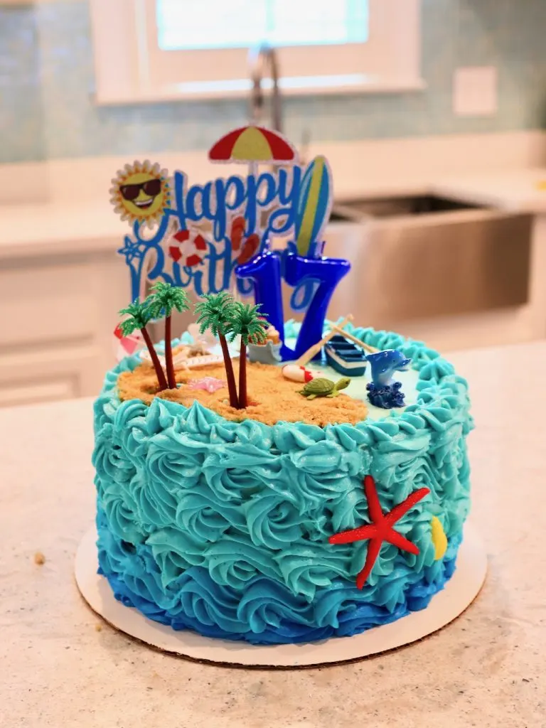 Beach cake with buttercream frosting