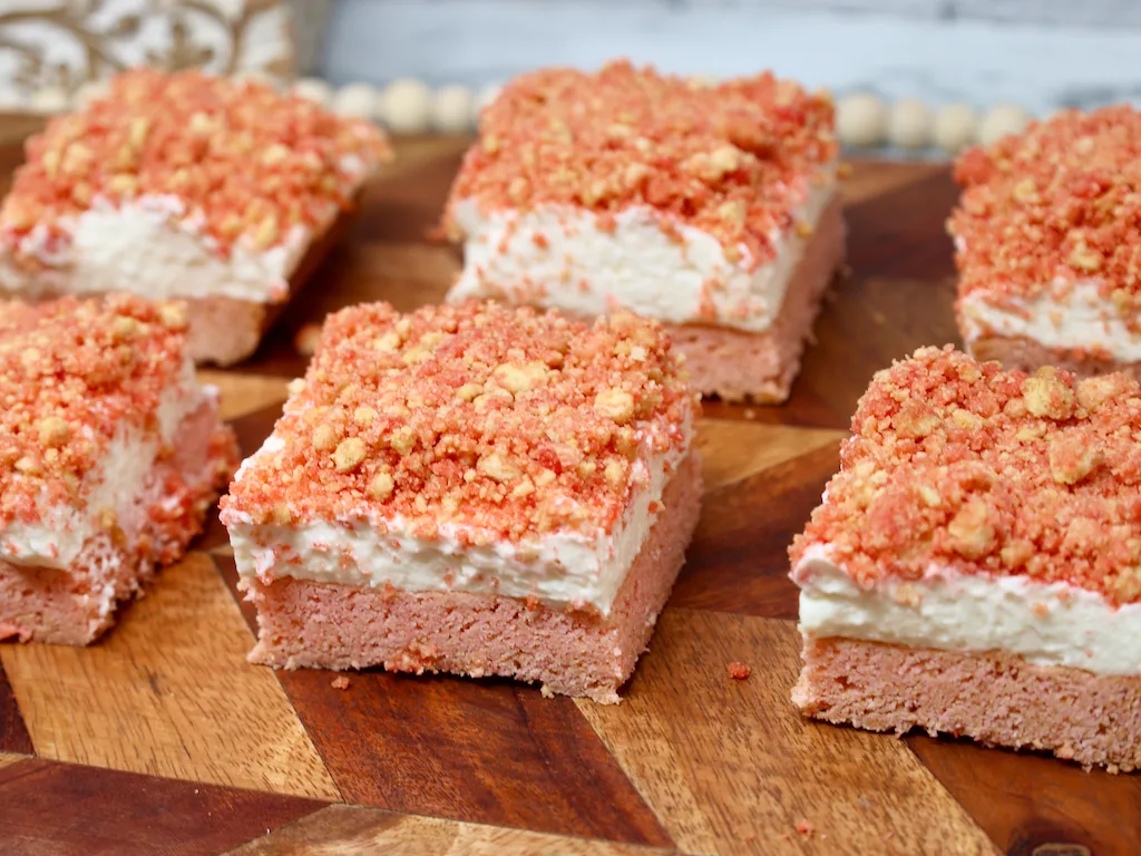 Strawberry Crunch Cheesecake Bars recipe
