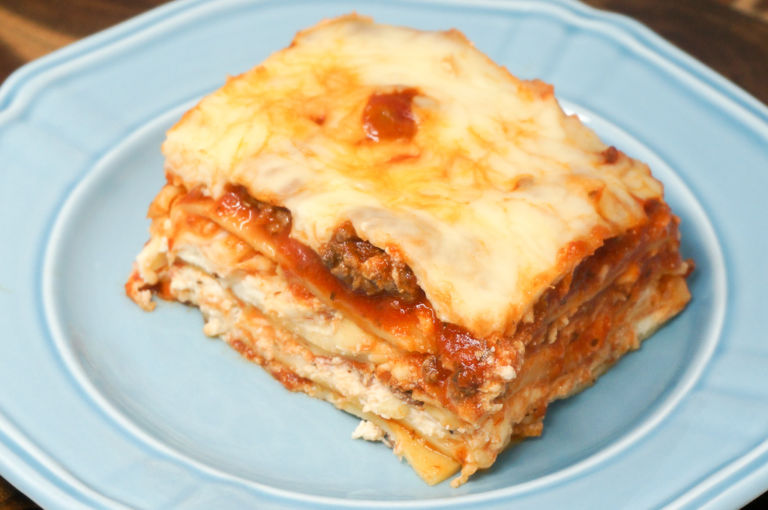 Easy Make-Ahead Lasagna Recipe (Perfect to Assemble the Night Before