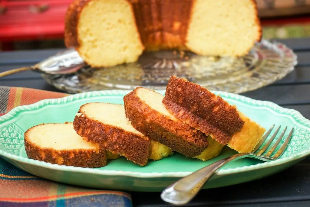 almond cake recipe with box mix
