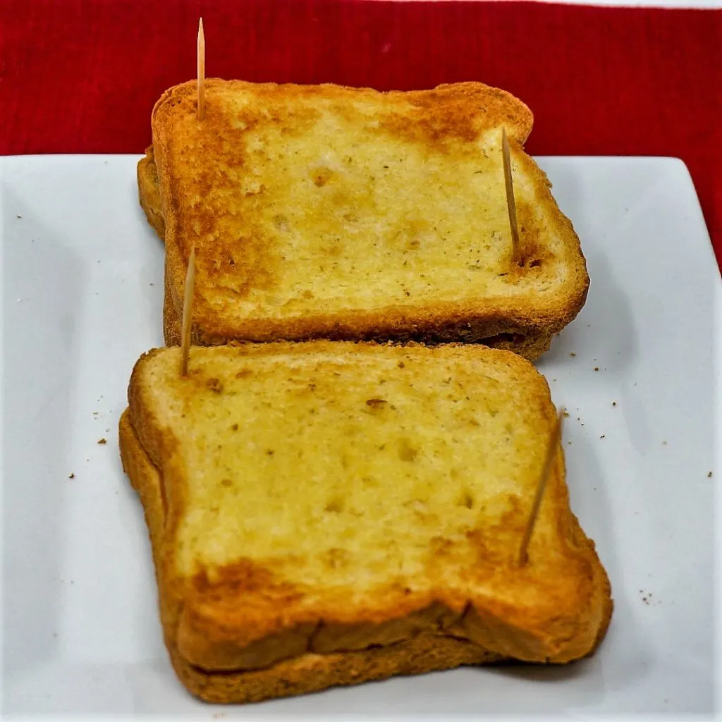 Grilled Cheese Sandwiches with Toothpicks