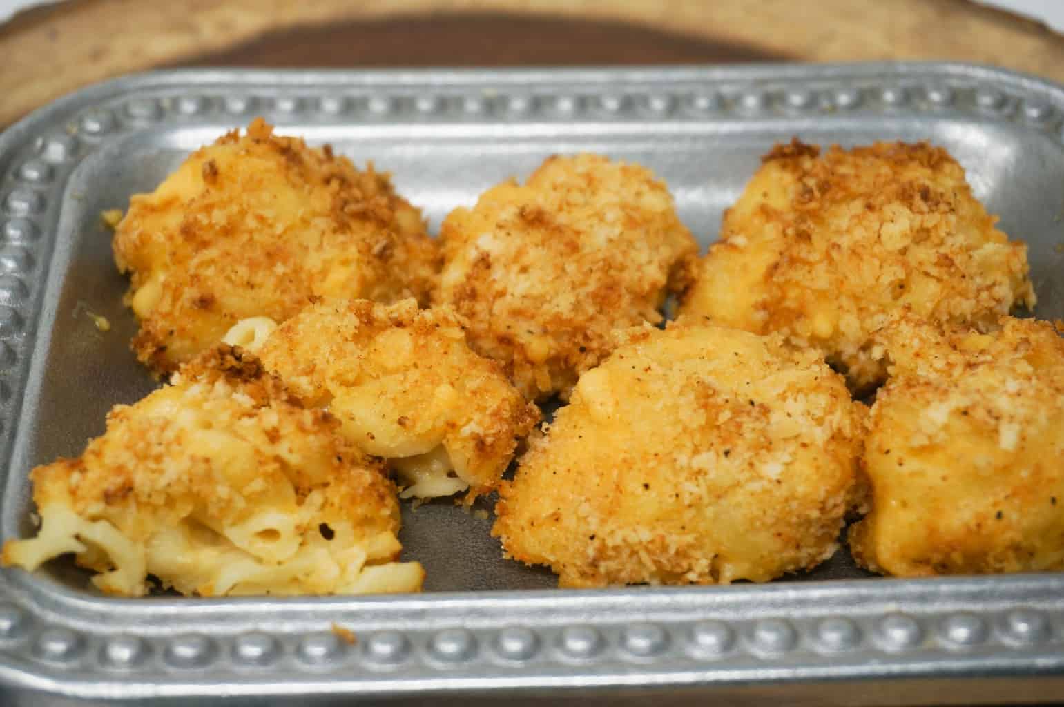 Air Fryer Spicy Mac and Cheese Bites