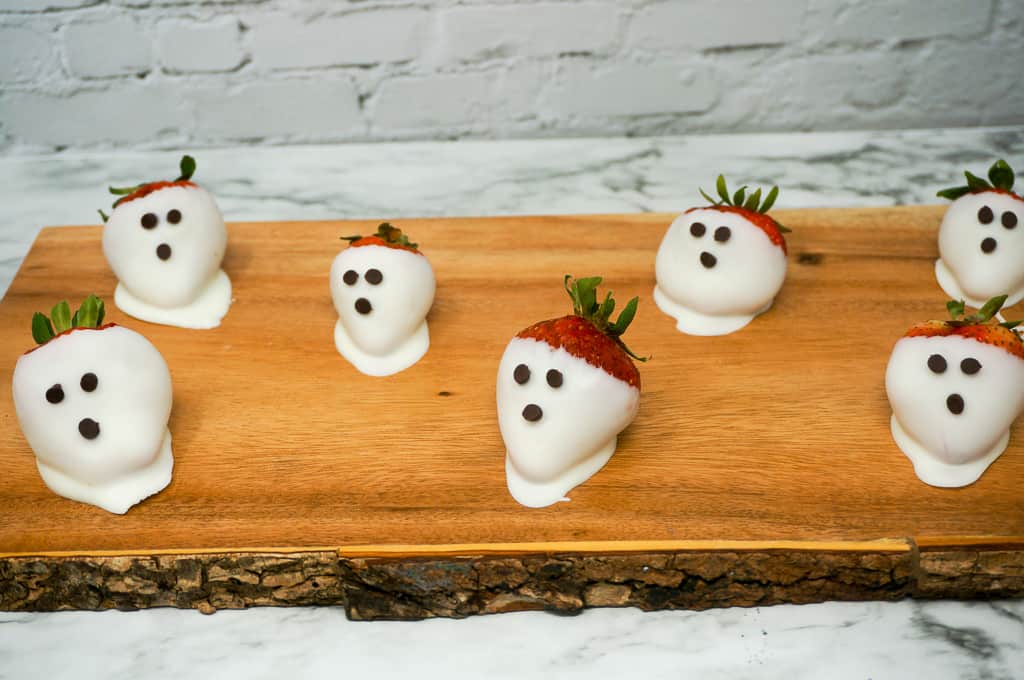 Chocolate Covered Strawberry Ghosts