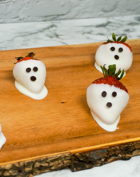 Chocolate Covered Strawberry Ghosts