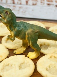 Dinosaur Footprint Cookies