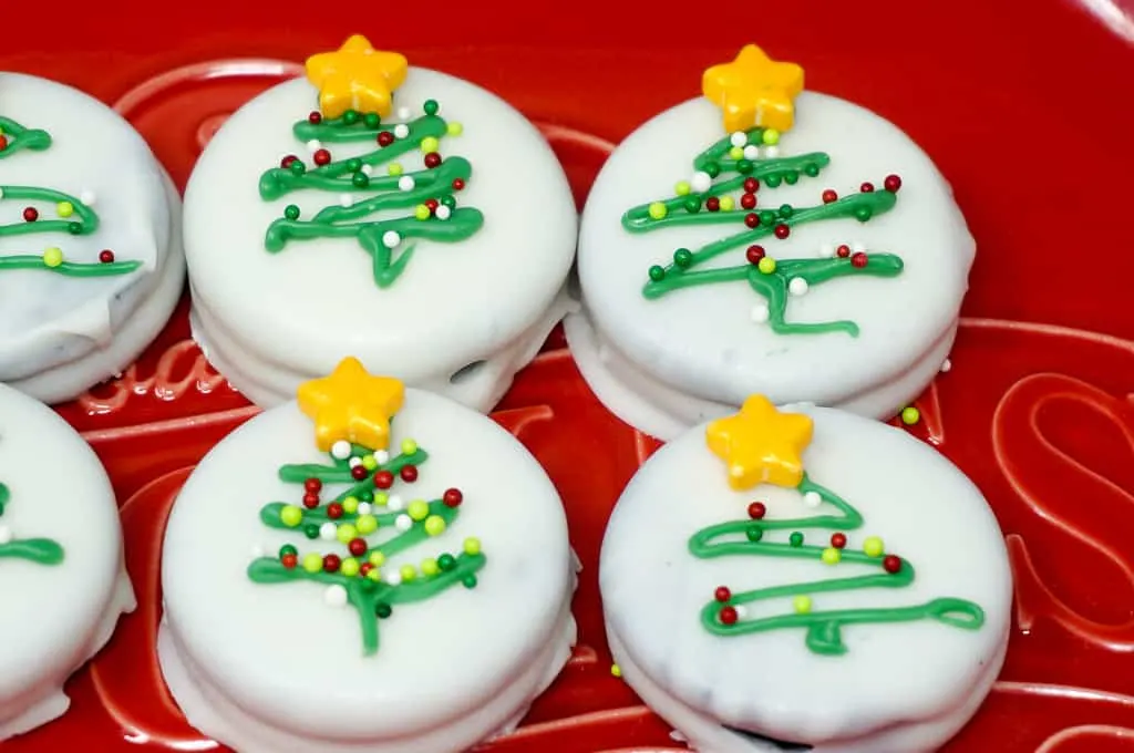 Easy Christmas Oreo Cookies