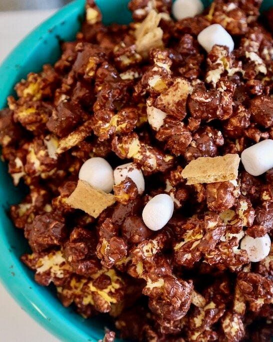 Easy S’mores Popcorn Recipe Using Microwave Popcorn