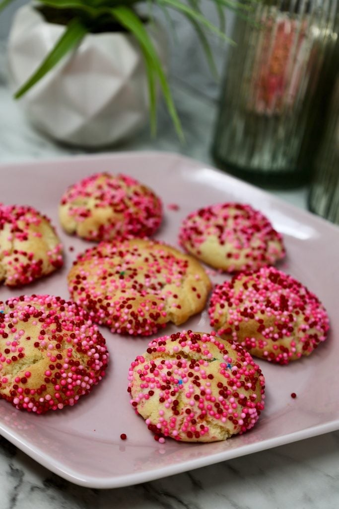 Cheesecake funfetti cookies for valentine's day