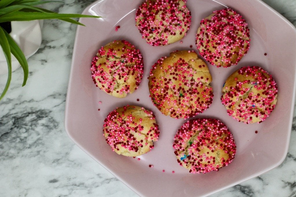 Funfeetti Cake Mix Cookies for Valentine's Day