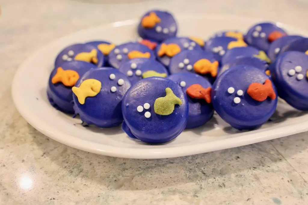 Beach Party Food - Under the Sea Oreo Cookies