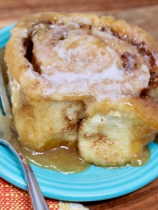 We Tried the TikTok Cinnamon Rolls With Heavy Cream and This is How They Turned Out