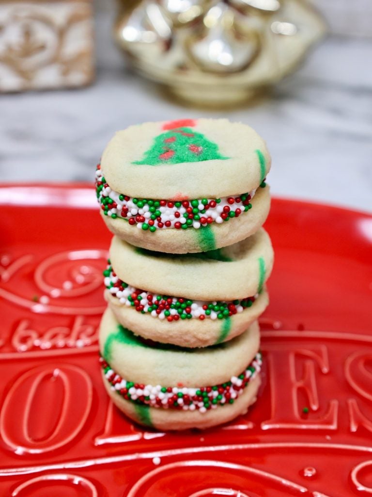 Christmas tree sandwich cookies