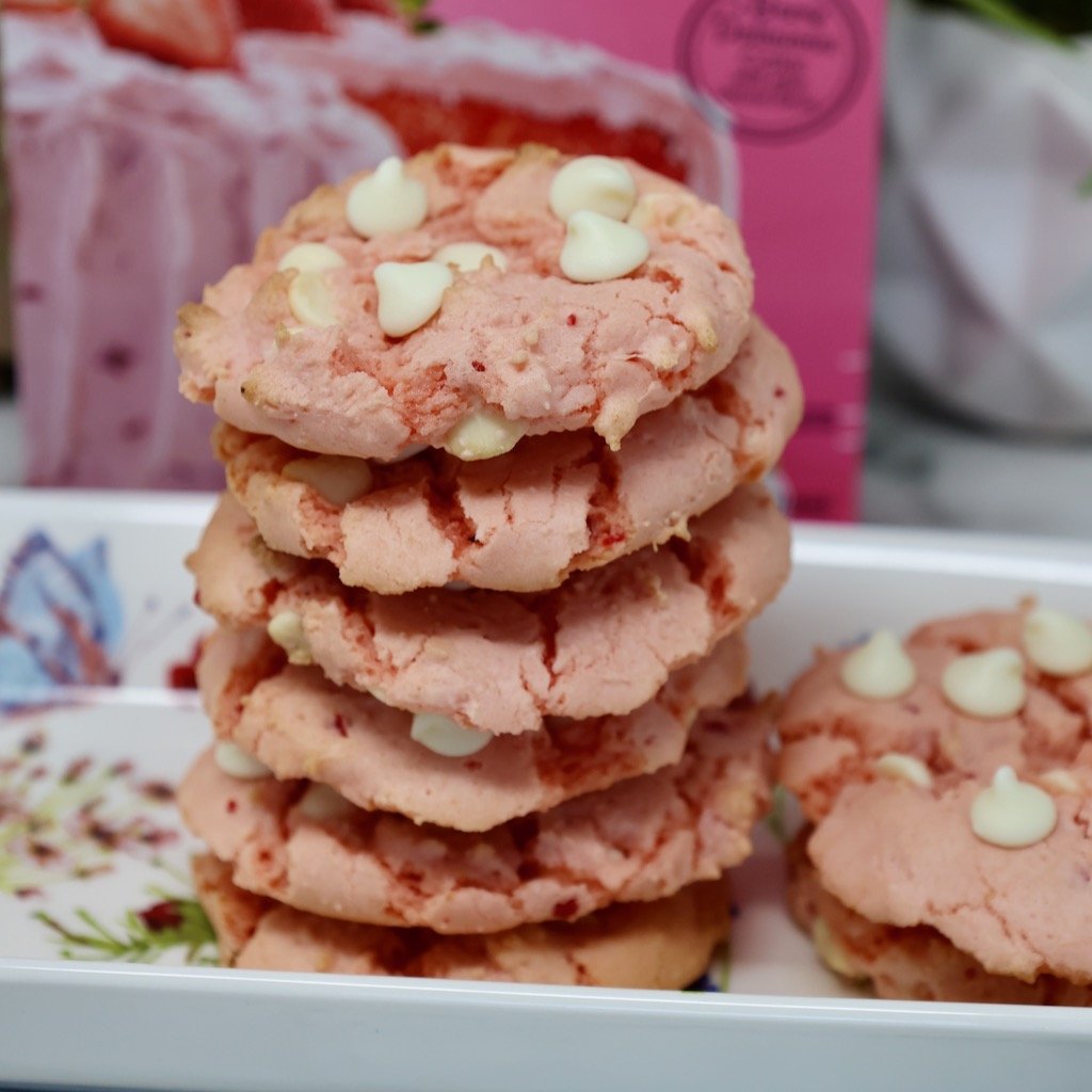 Strawberry Cookies with cake mix and white chocolate chips