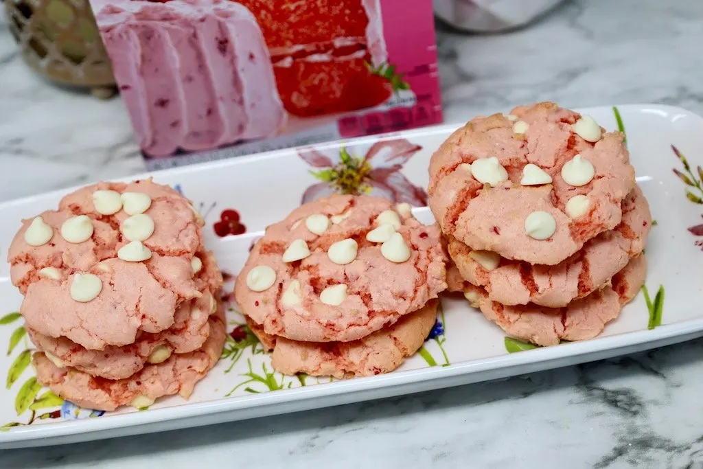 Strawberry Cookies from a cake mix