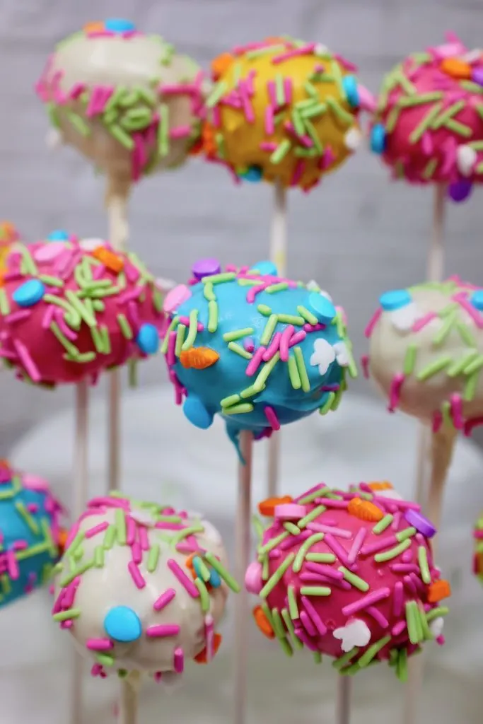 Frosted Sugar Cookie Cake Pops