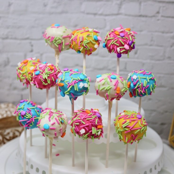 Uitgang revolutie Doorzichtig Easy Sugar Cookie Cake Pops - Grace Like Rain Blog