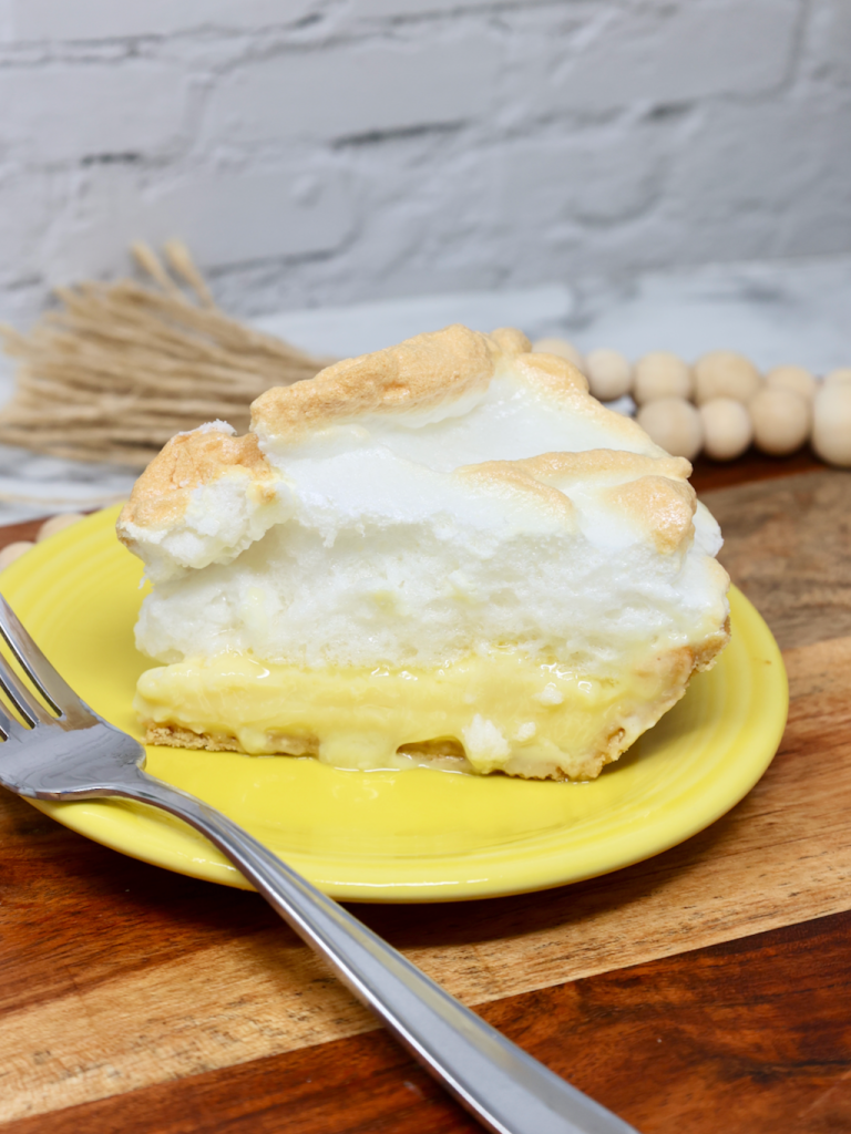 lemon icebox pie with meringue