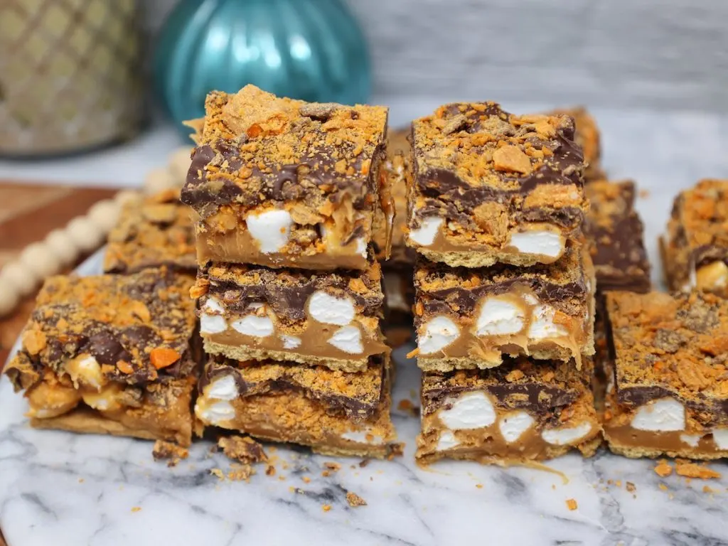 butterfinger smores bars with caramel