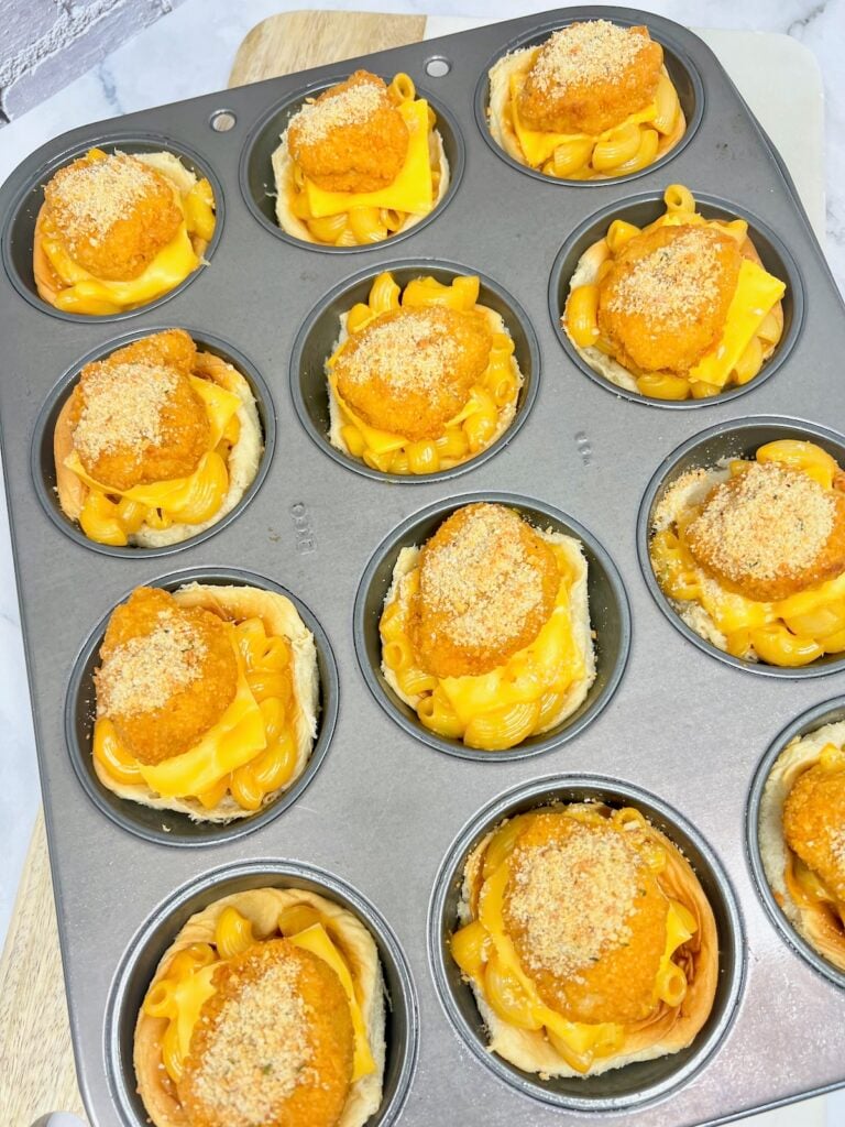cheesy chicken mac and cheese cups