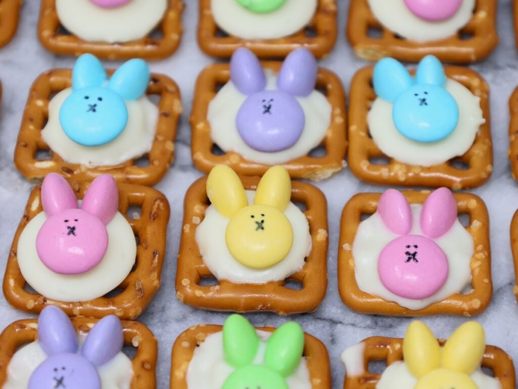 easter bunny pretzel treats recipe