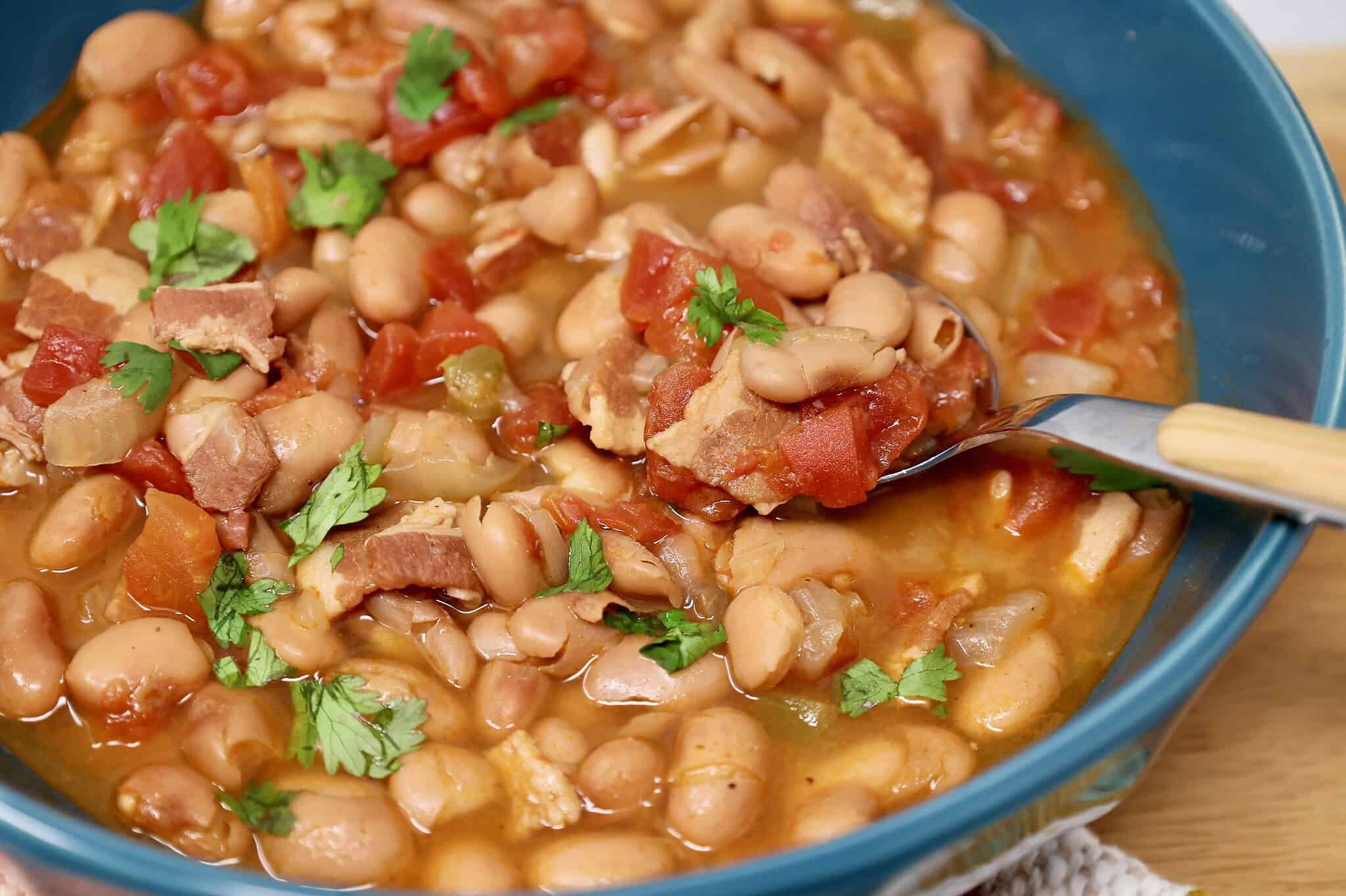 tender mexican style pinto beans with rotel and bacon