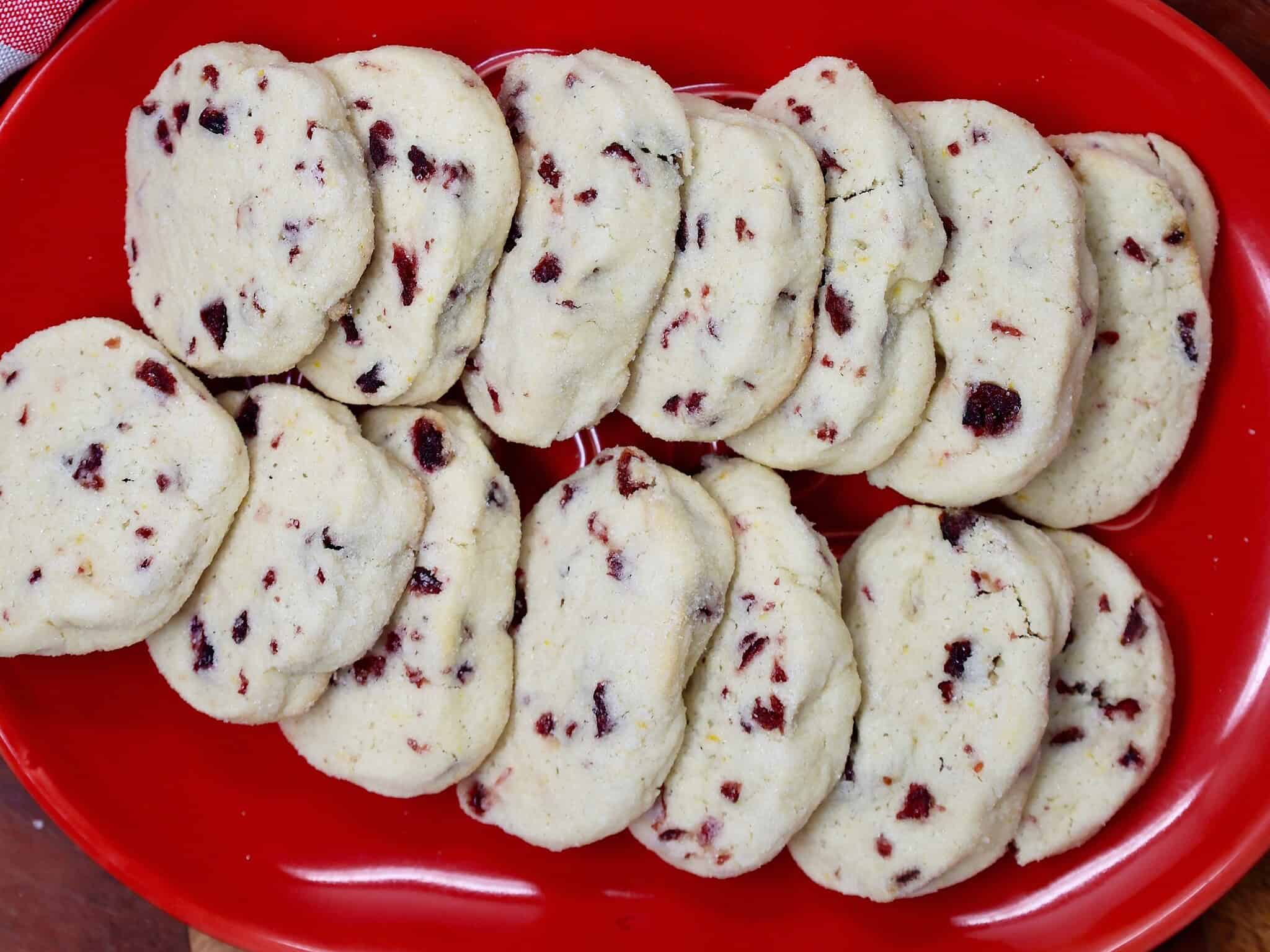 cookies with orange and cranberry flavors shortbread