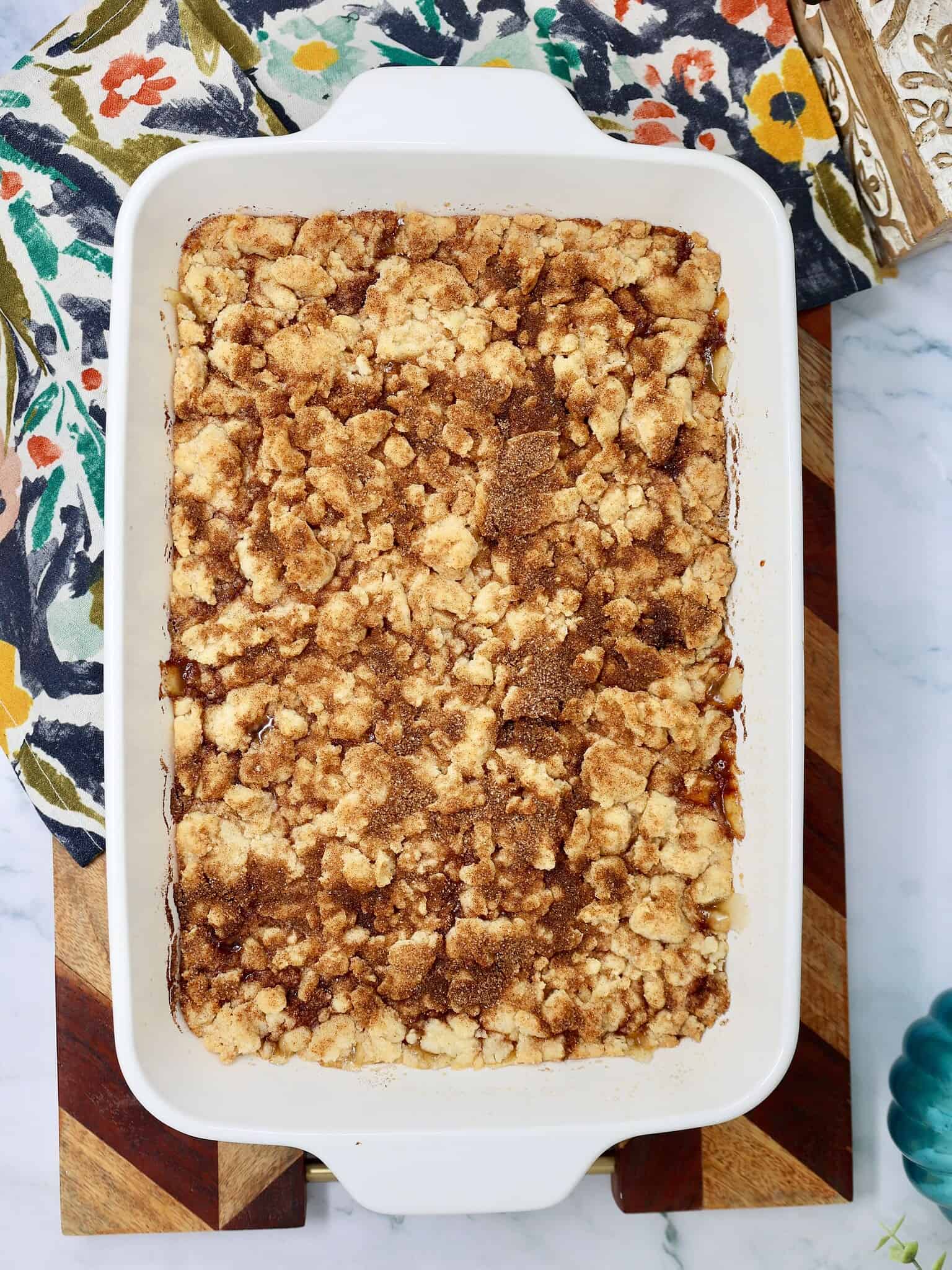 Simple snickerdoodle apple crisp recipe made in a 9x13 baking dish for an easy dessert.
