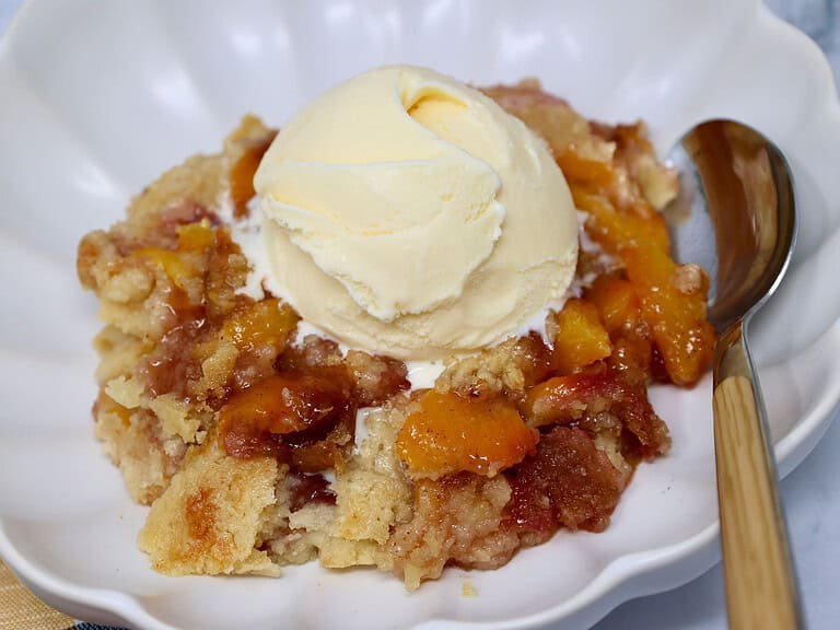 Easy Fresh Peach Dump Cake with Cake Mix